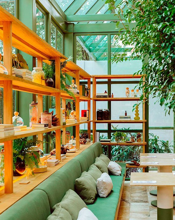 Mezzanine-The-Carlee-Hotel-1