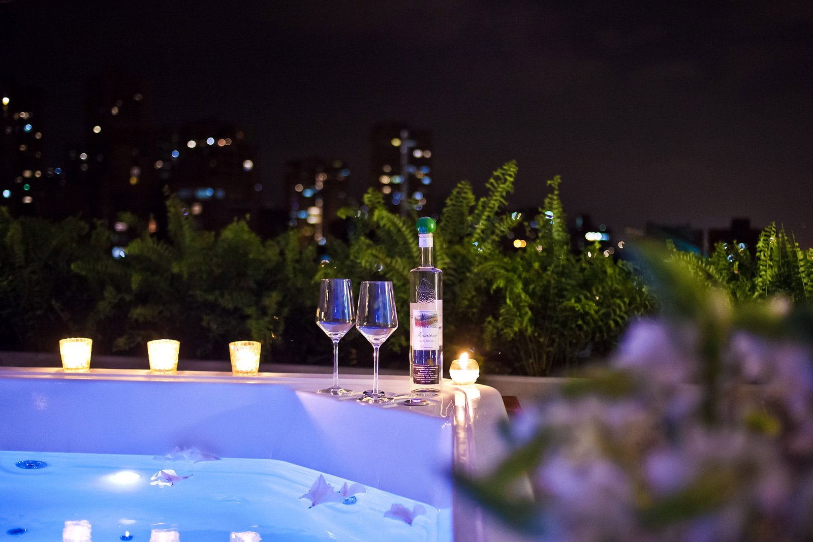 ACQUA-The-Carlee-Hotel-03