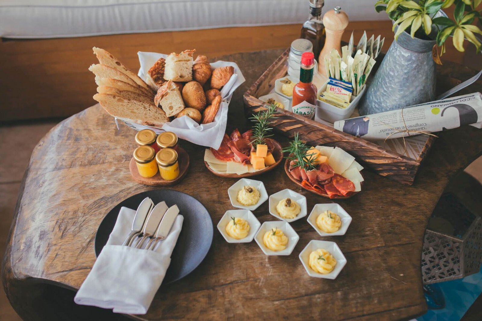The-Charlee-BreakFast-Experience01